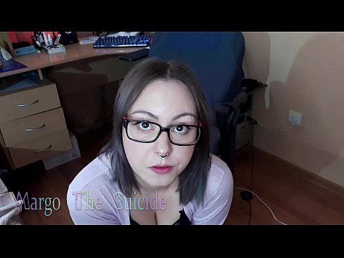 ❤️ Seksikas prillidega tüdruk imeb dildot sügavalt kaamera ette ❤️ Pornovideo at us